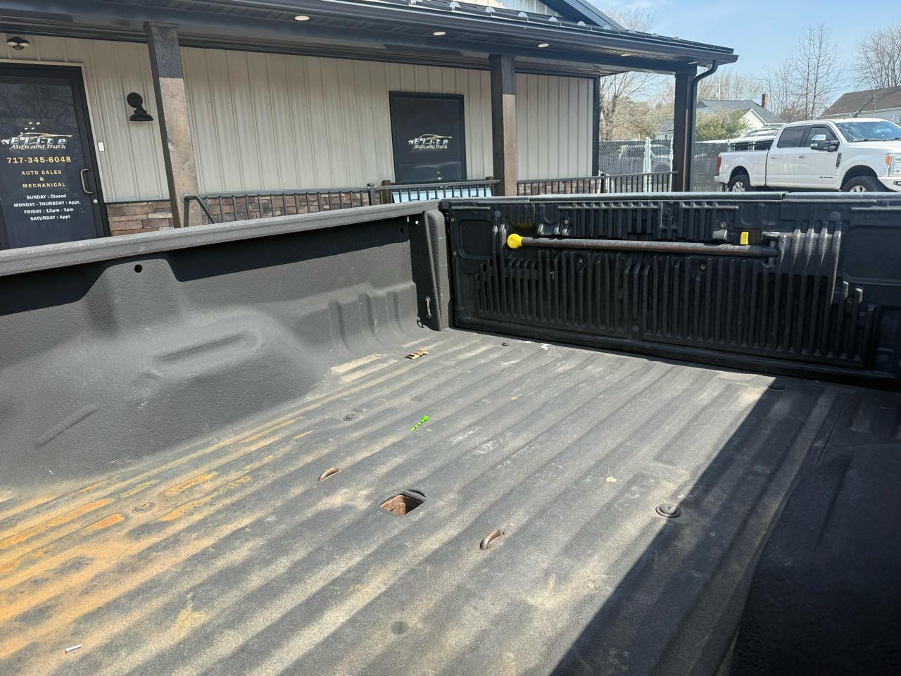 Ford F-350 SD Lariat Crew Cab 4WD 2005