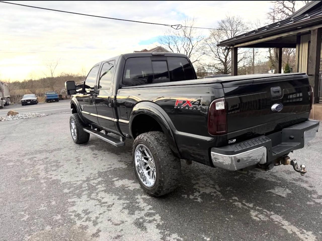Ford F-250 SD Lariat Crew Cab 4WD 2013
