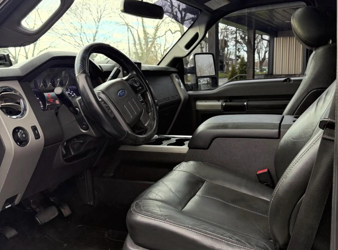 Ford F-250 SD Lariat Crew Cab 4WD 2013