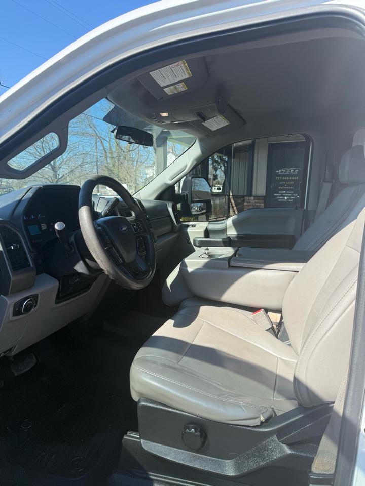 Ford F-250 SD XL Crew Cab Long Bed 4WD 2019