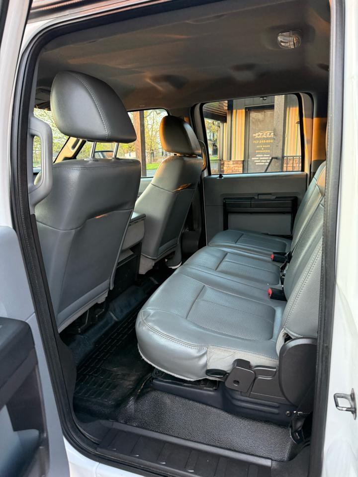 Ford F-550 Crew Cab DRW 4WD 2011