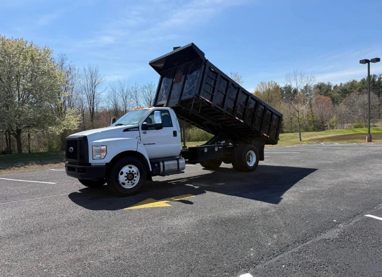 Ford F-750 Regular Cab 2WD DRW 2018