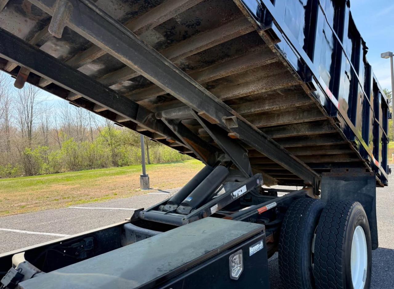 Ford F-750 Regular Cab 2WD DRW 2018