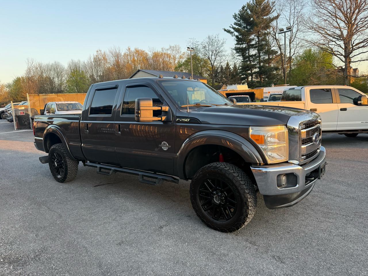 Ford F-250 SD Lariat Crew Cab 4WD 2016