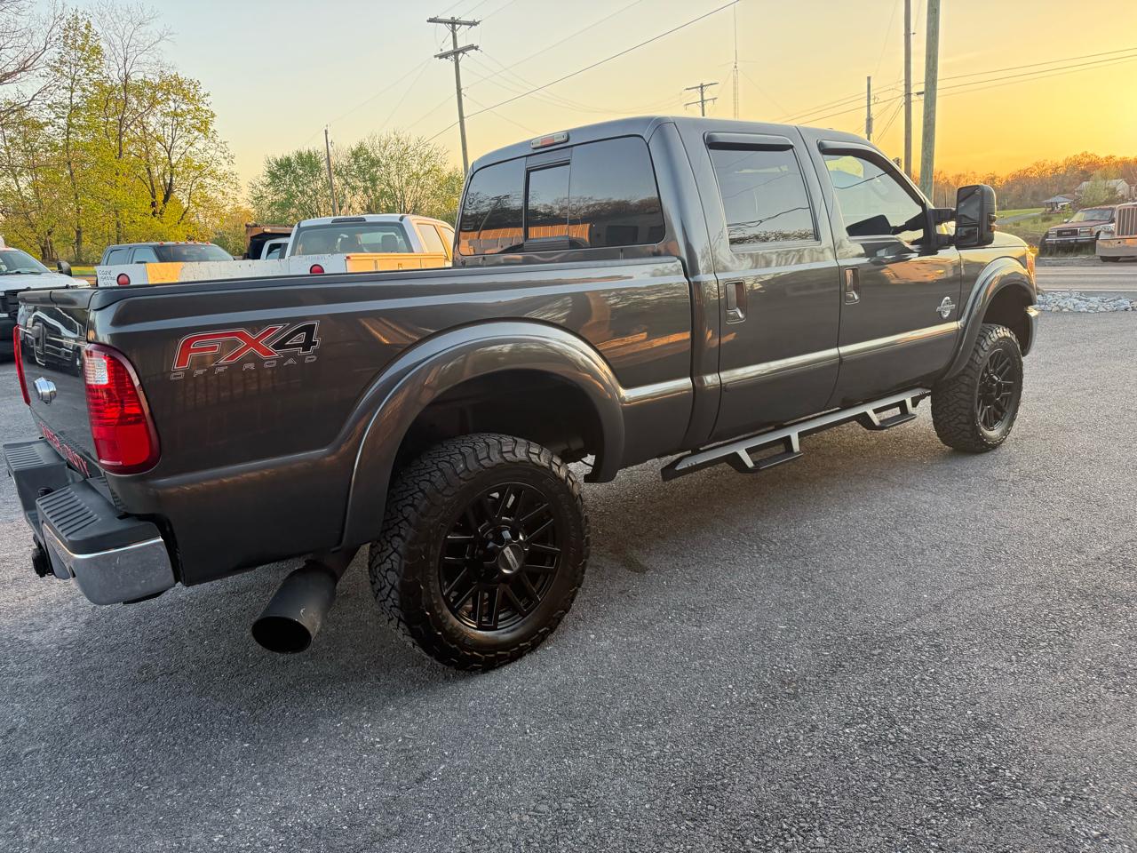 Ford F-250 SD Lariat Crew Cab 4WD 2016