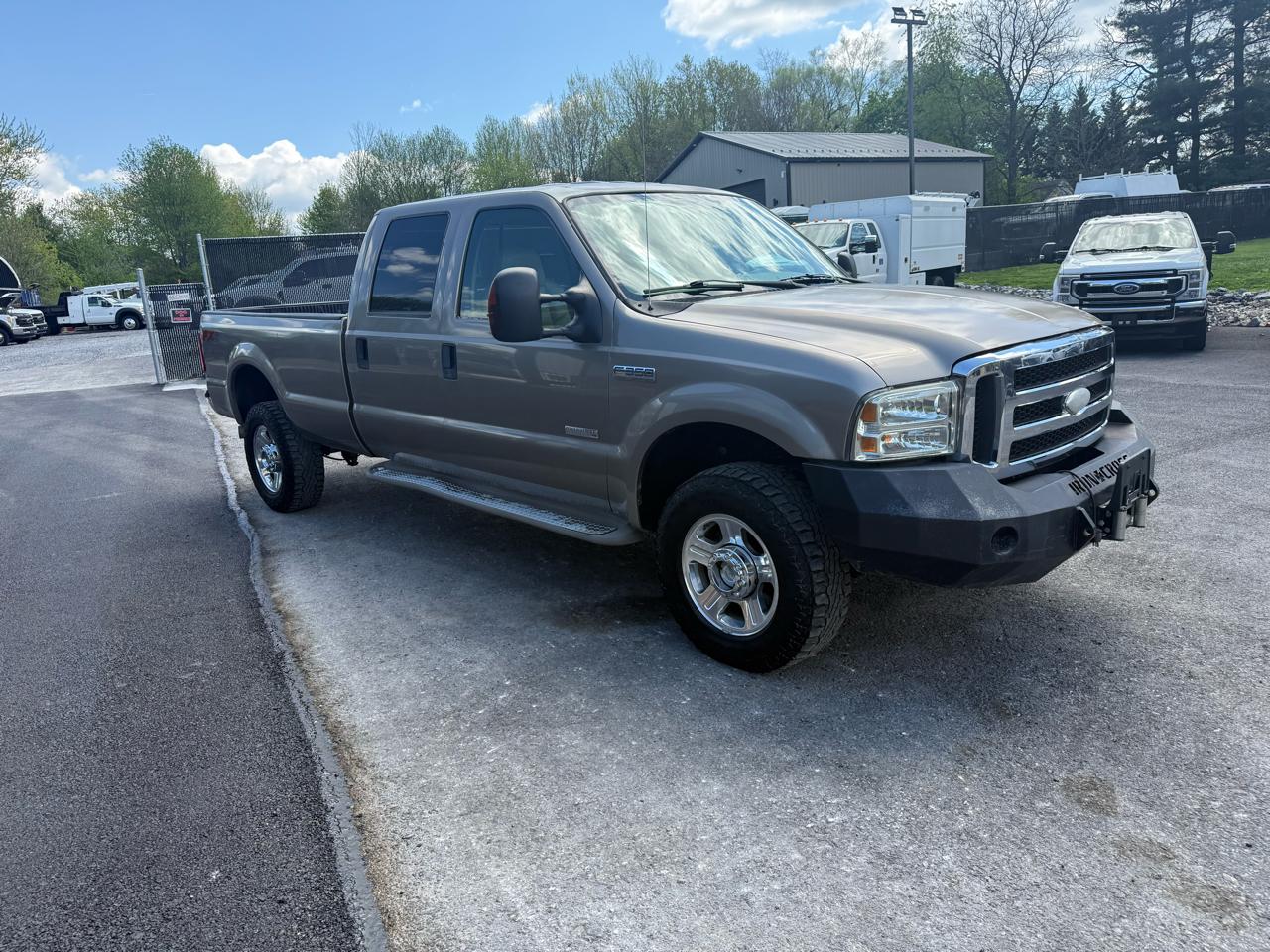 Ford F-350 SD Lariat Crew Cab 4WD 2005