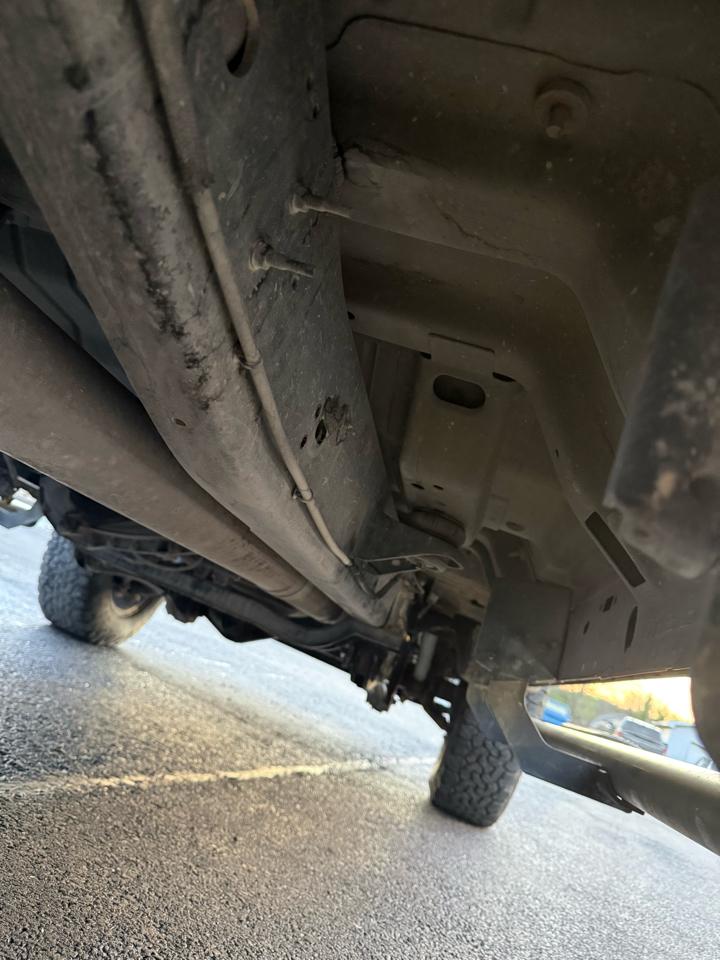 Ford F-350 SD Lariat Crew Cab Long Bed 4WD 2011