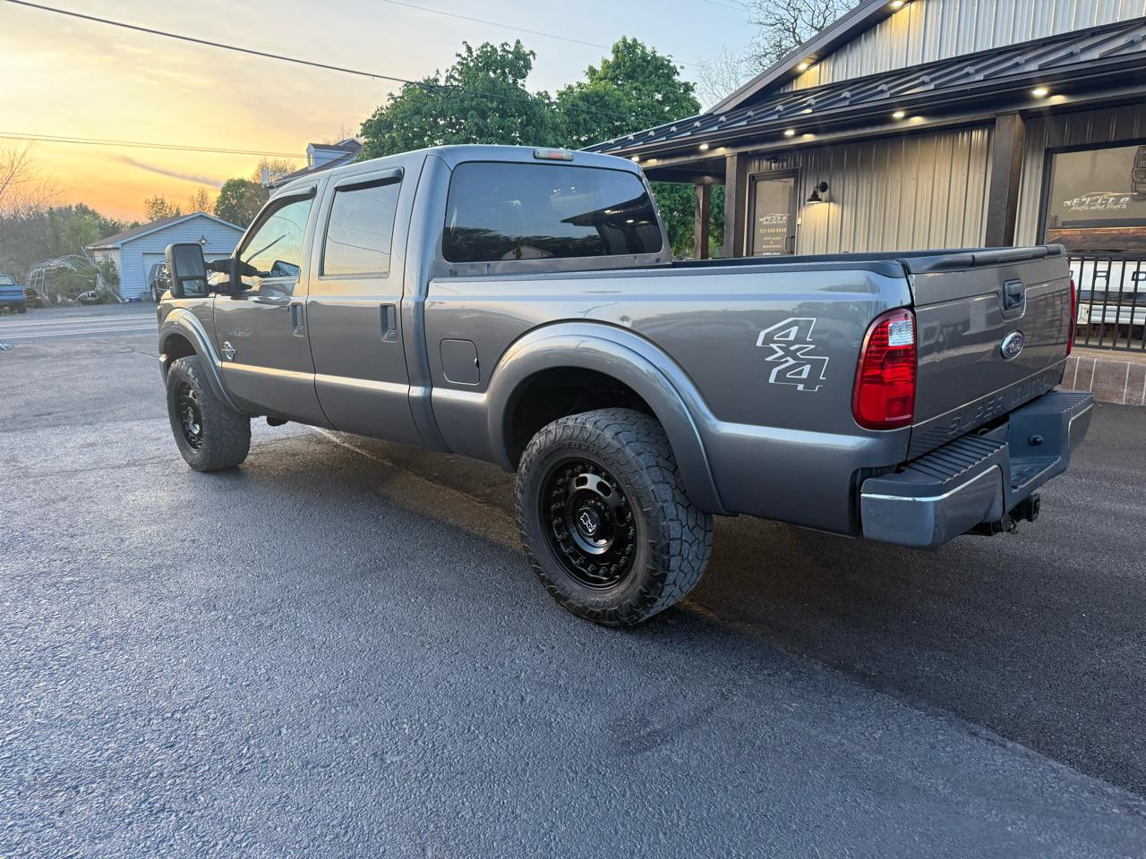 Ford F-250 SD XLT Crew Cab 4WD 2011