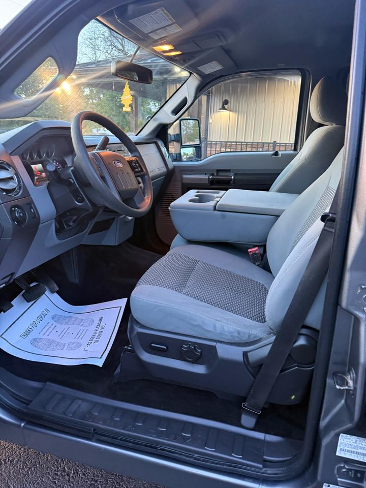 Ford F-250 SD XLT Crew Cab 4WD 2011