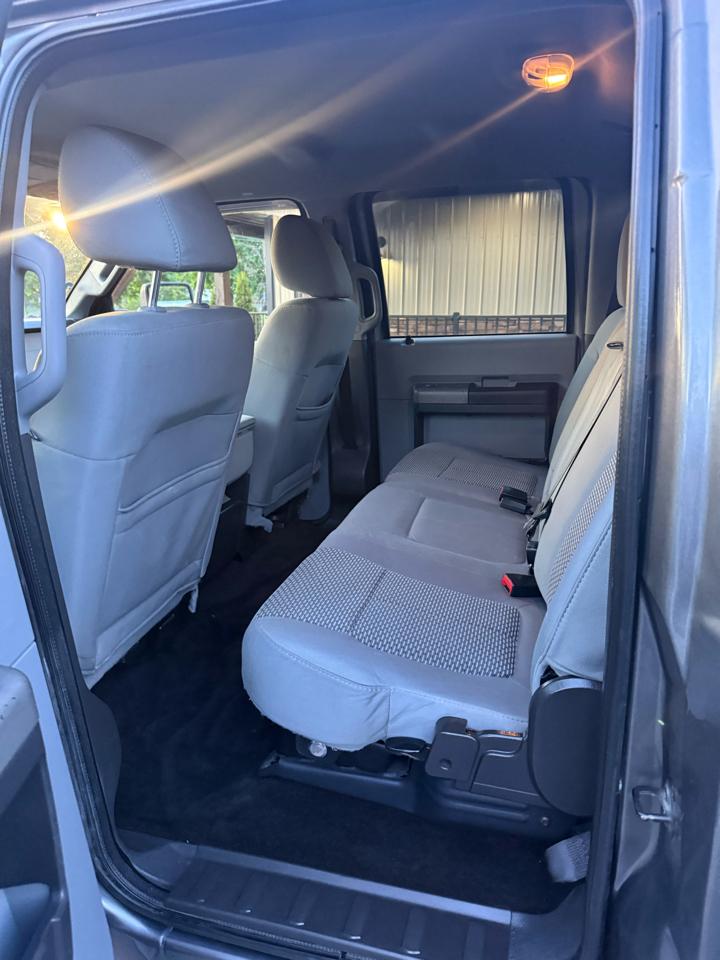 Ford F-250 SD XLT Crew Cab 4WD 2011