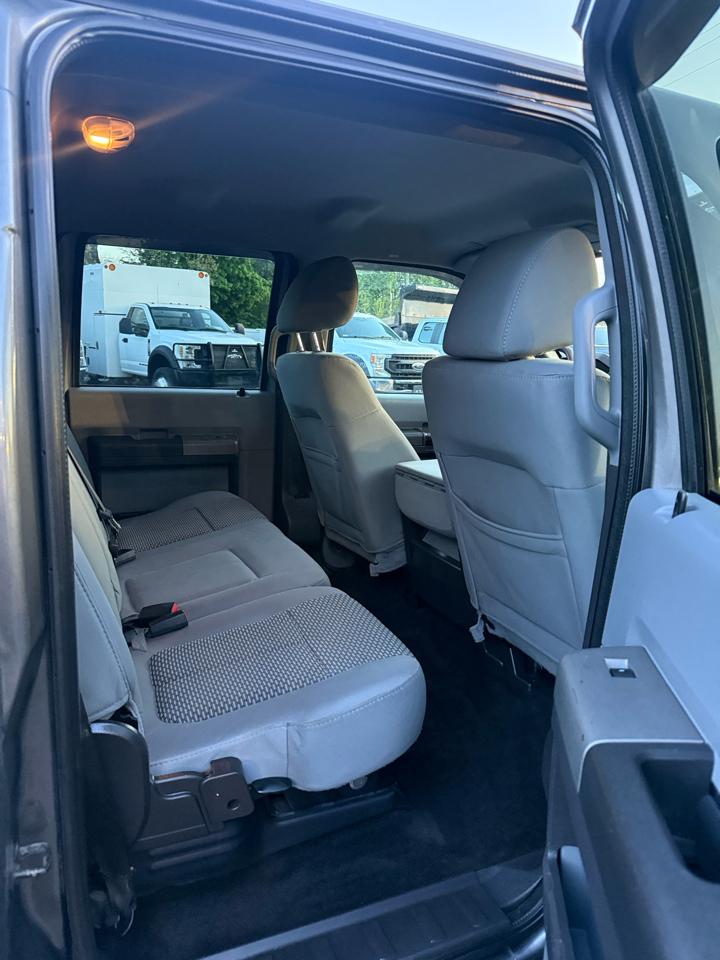 Ford F-250 SD XLT Crew Cab 4WD 2011