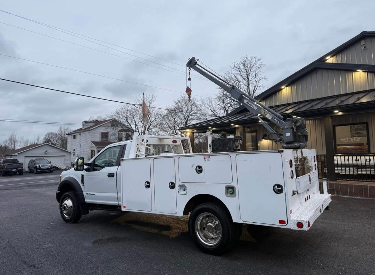 Ford F-550 Regular Cab DRW 4WD 2017