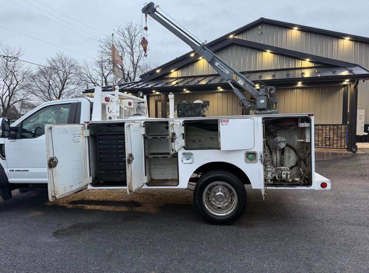 Ford F-550 Regular Cab DRW 4WD 2017