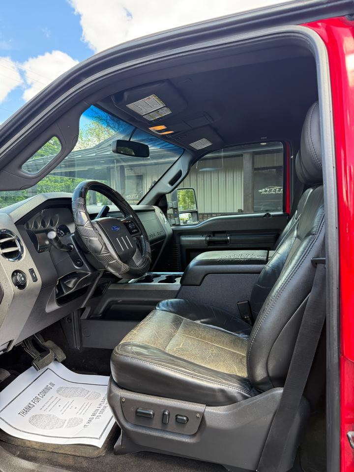 Ford F-250 SD Lariat Crew Cab 4WD 2011