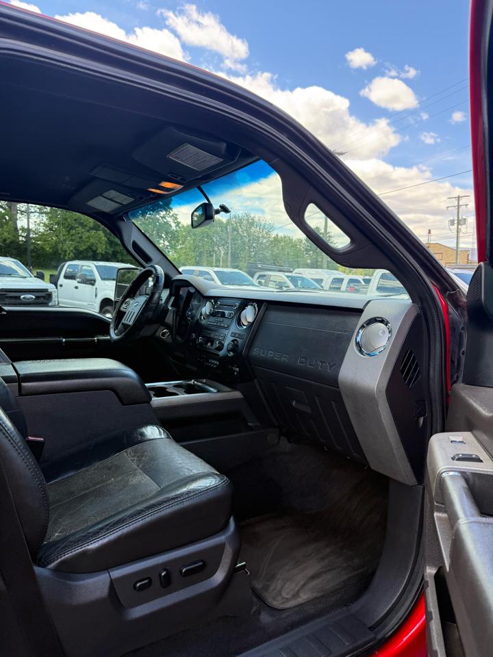Ford F-250 SD Lariat Crew Cab 4WD 2011
