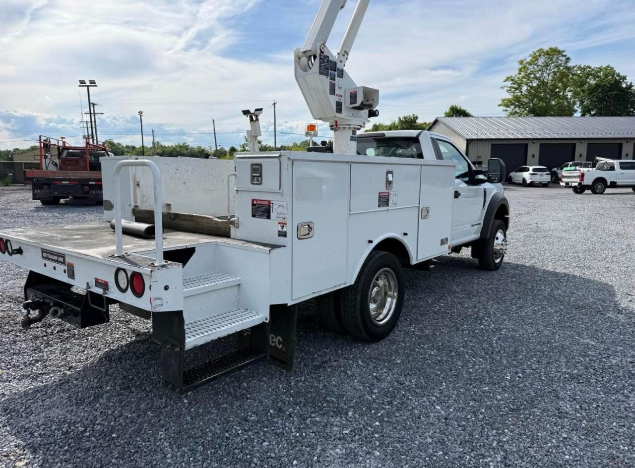 Ford F-550 Regular Cab DRW 2WD 2017