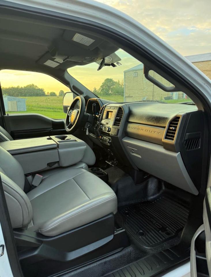 Ford F-550 Regular Cab DRW 4WD 2018