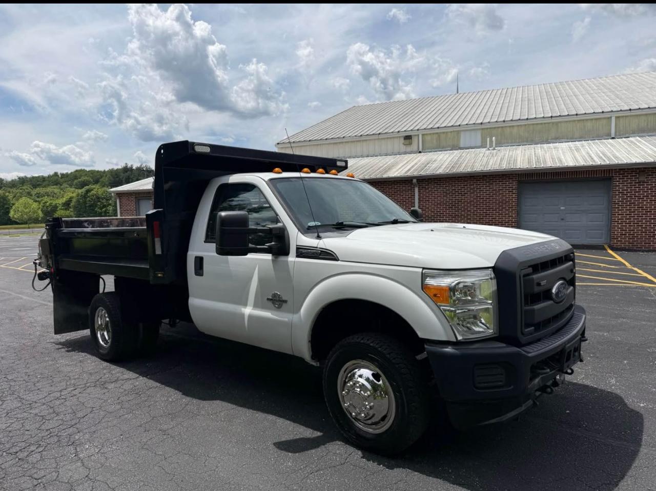 Ford F-350 SD XL DRW 4WD 2015