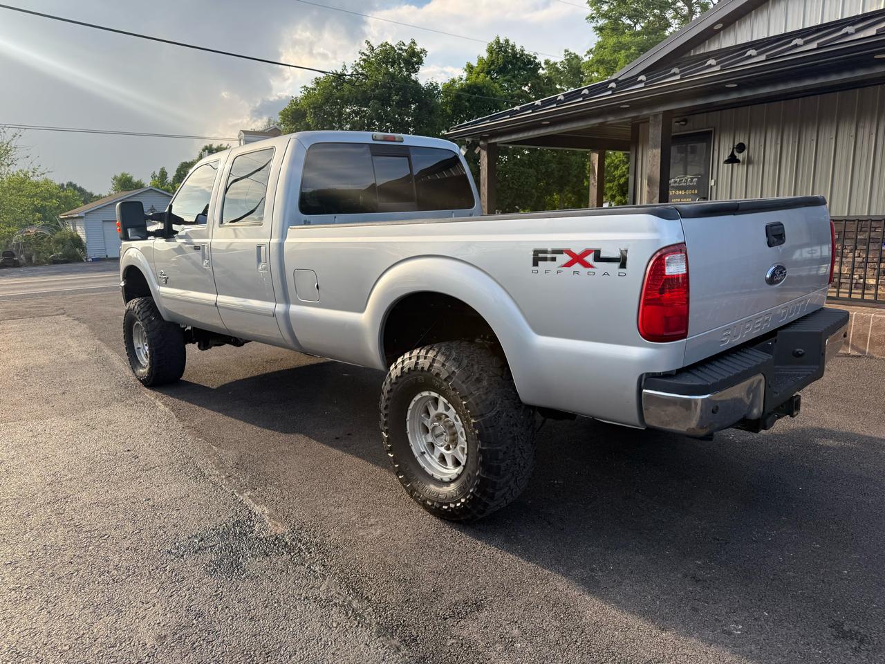 Ford F-250 SD Lariat Crew Cab Long Bed 4WD 2011