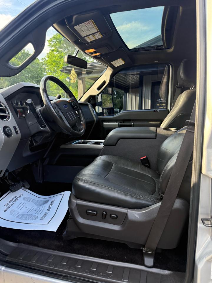 Ford F-250 SD Lariat Crew Cab Long Bed 4WD 2011
