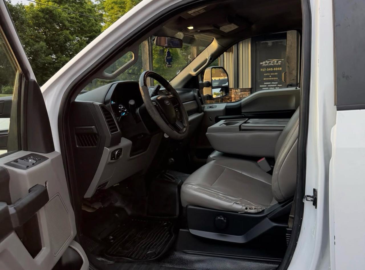 Ford F-450 SD Crew Cab DRW 4WD 2017