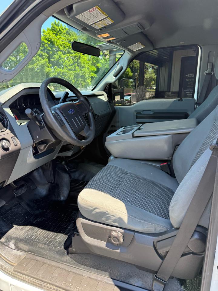 Ford F-450 SD XL Crew Cab DRW 4WD 2012