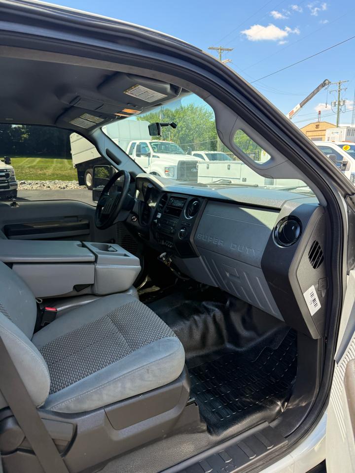 Ford F-450 SD XL Crew Cab DRW 4WD 2012