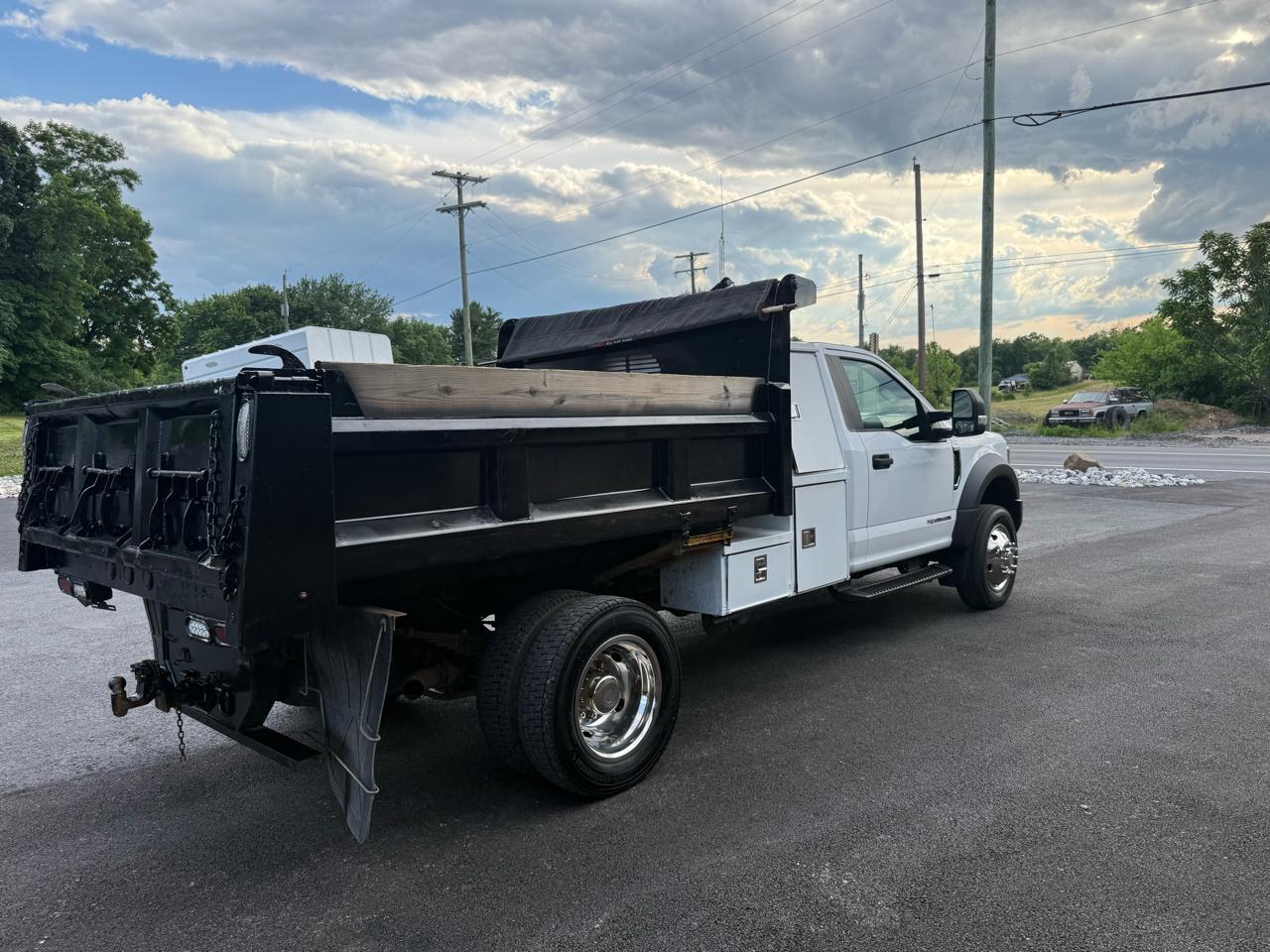 Ford F-550 Regular Cab DRW 2WD 2017