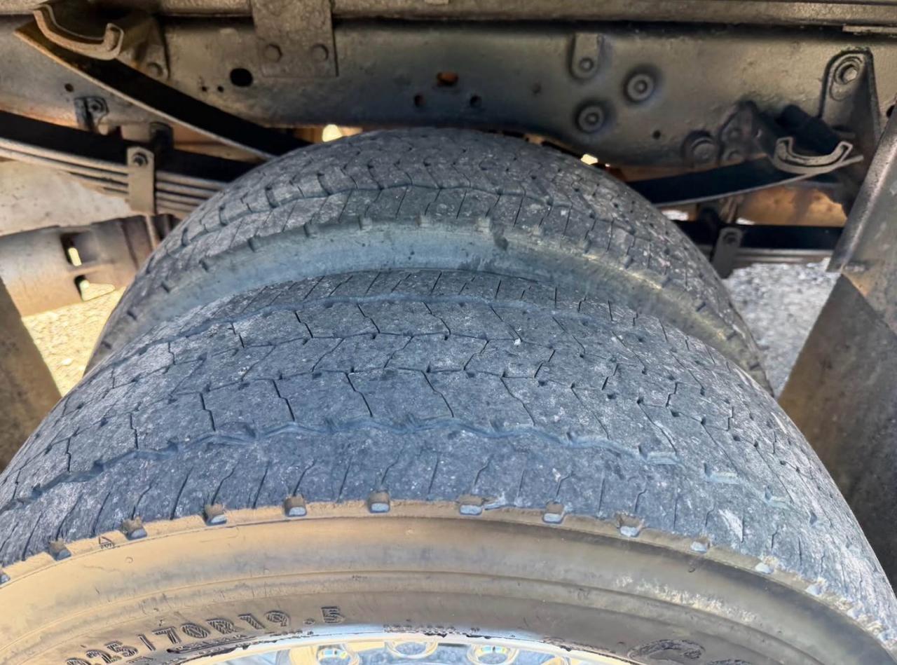 Ford F-550 Regular Cab DRW 4WD 2012
