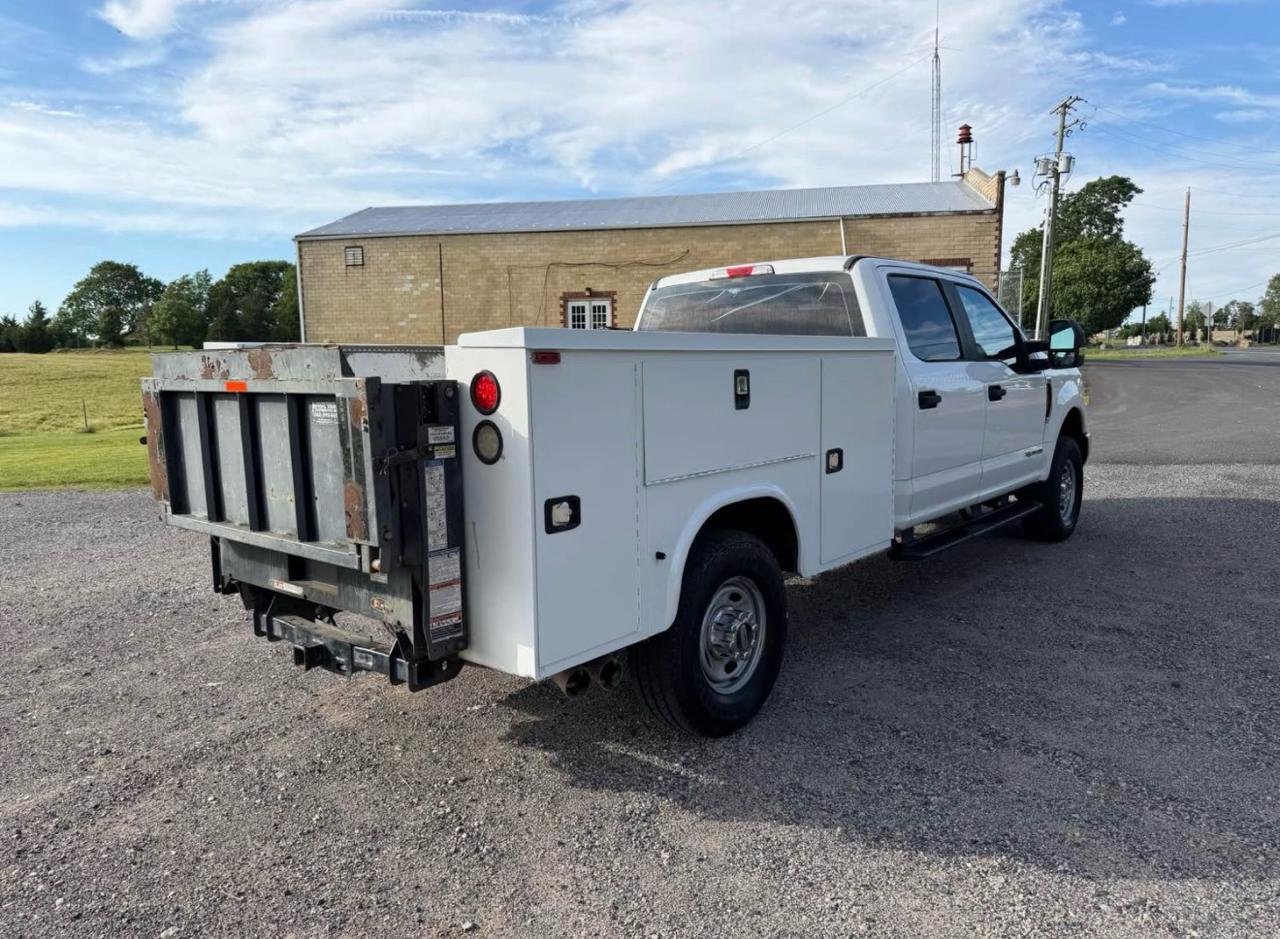 Ford F-250 SD XL Crew Cab 4WD 2018