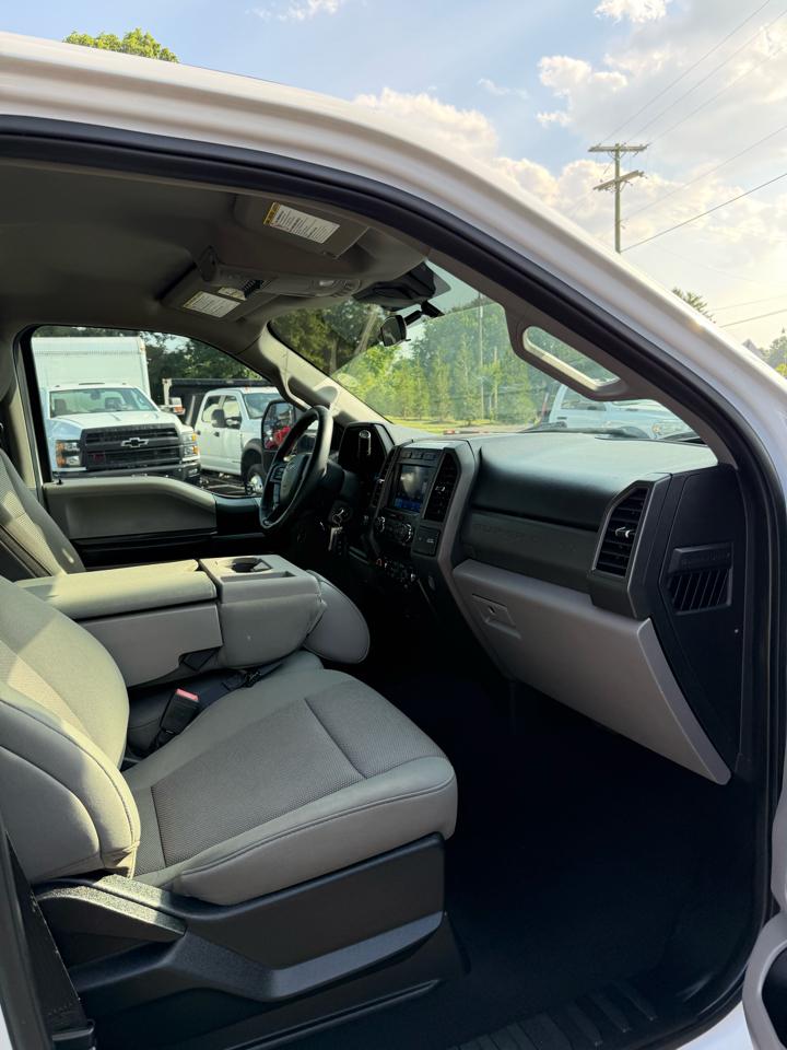 Ford F-450 SD XLT Crew Cab DRW 4WD 2020