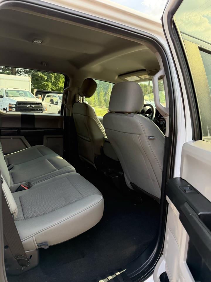 Ford F-450 SD XLT Crew Cab DRW 4WD 2020