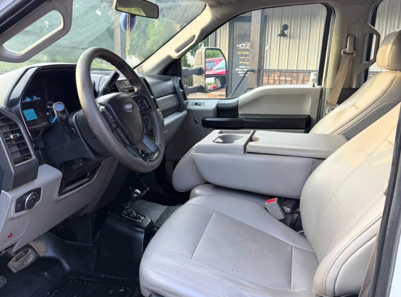 Ford F-450 SD Crew Cab DRW 4WD 2017