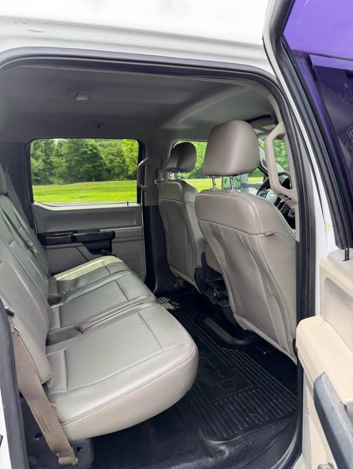 Ford F-550 Crew Cab DRW 4WD 2017
