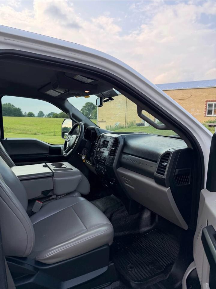 Ford F-550 Crew Cab DRW 4WD 2018