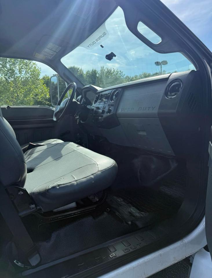 Ford F-750 Regular Cab 2WD DRW 2011