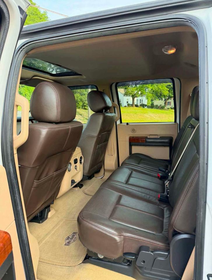 Ford F-350 SD King Ranch Crew Cab Long Bed DRW 4WD 2016
