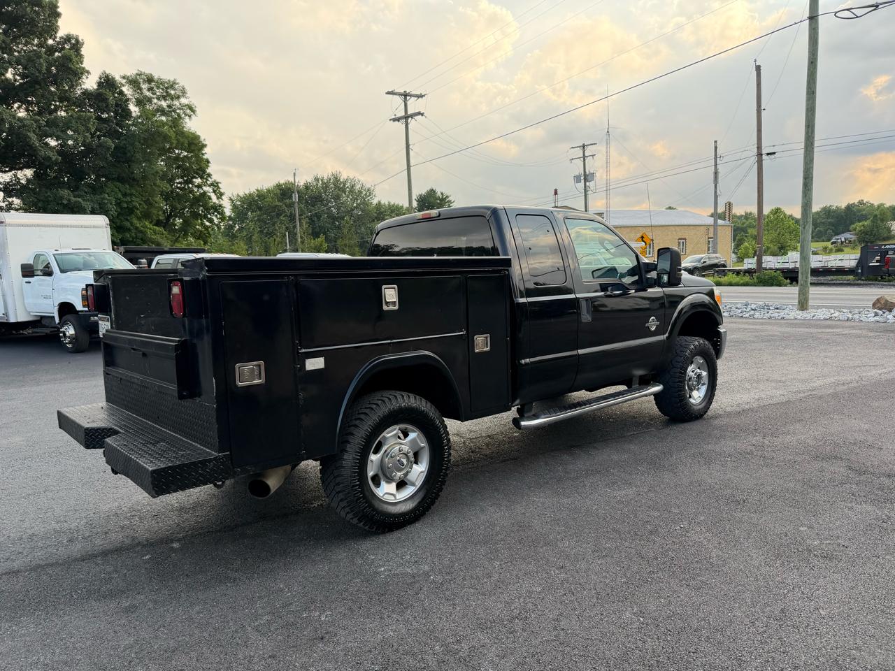 Ford F-250 SD XLT SuperCab Long Bed 4WD 2011