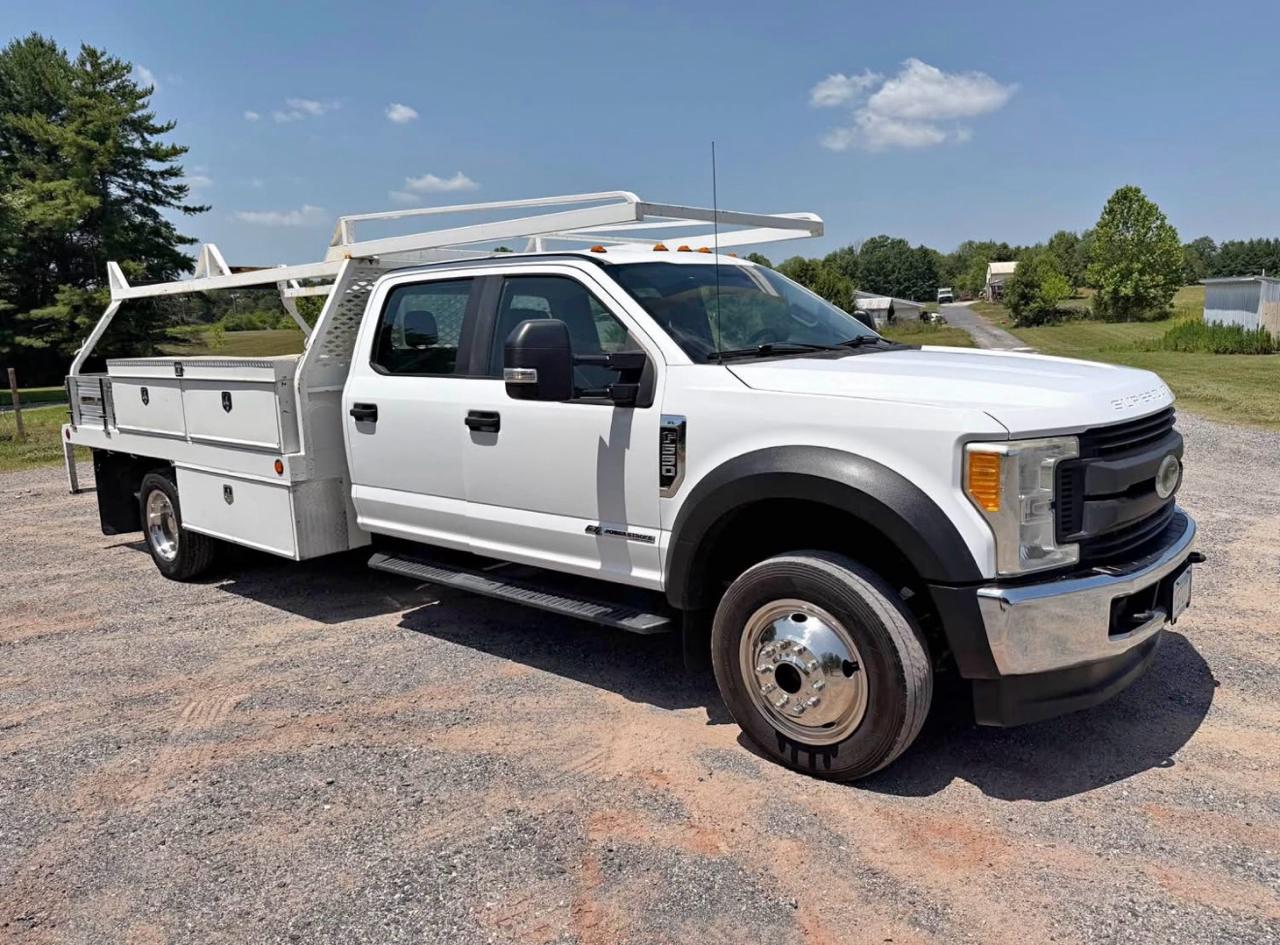 Ford F-550 Crew Cab DRW 4WD 2017
