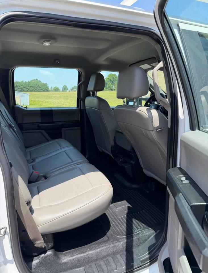 Ford F-550 Crew Cab DRW 4WD 2017