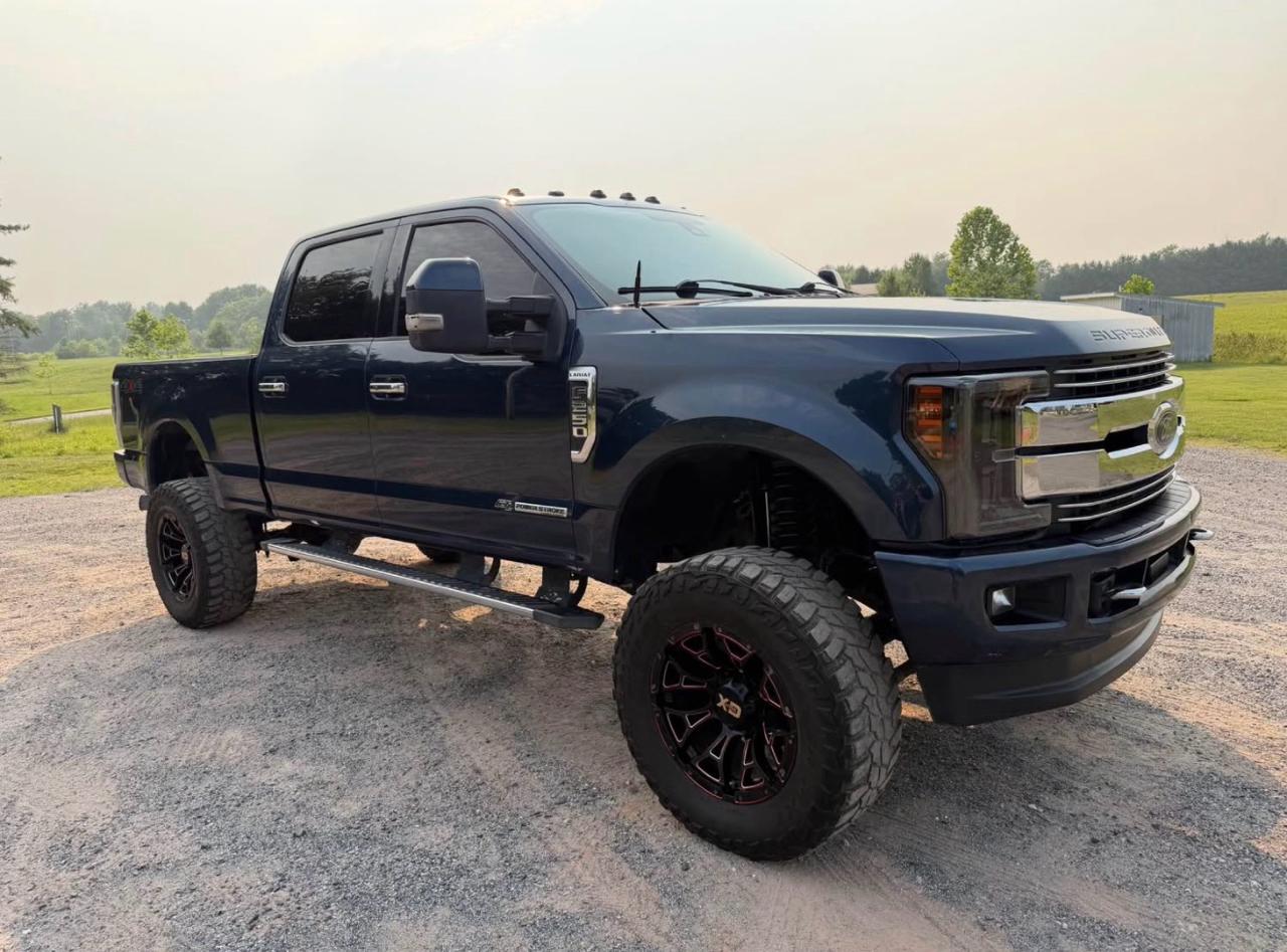 Ford F-250 SD Lariat Crew Cab 4WD 2017
