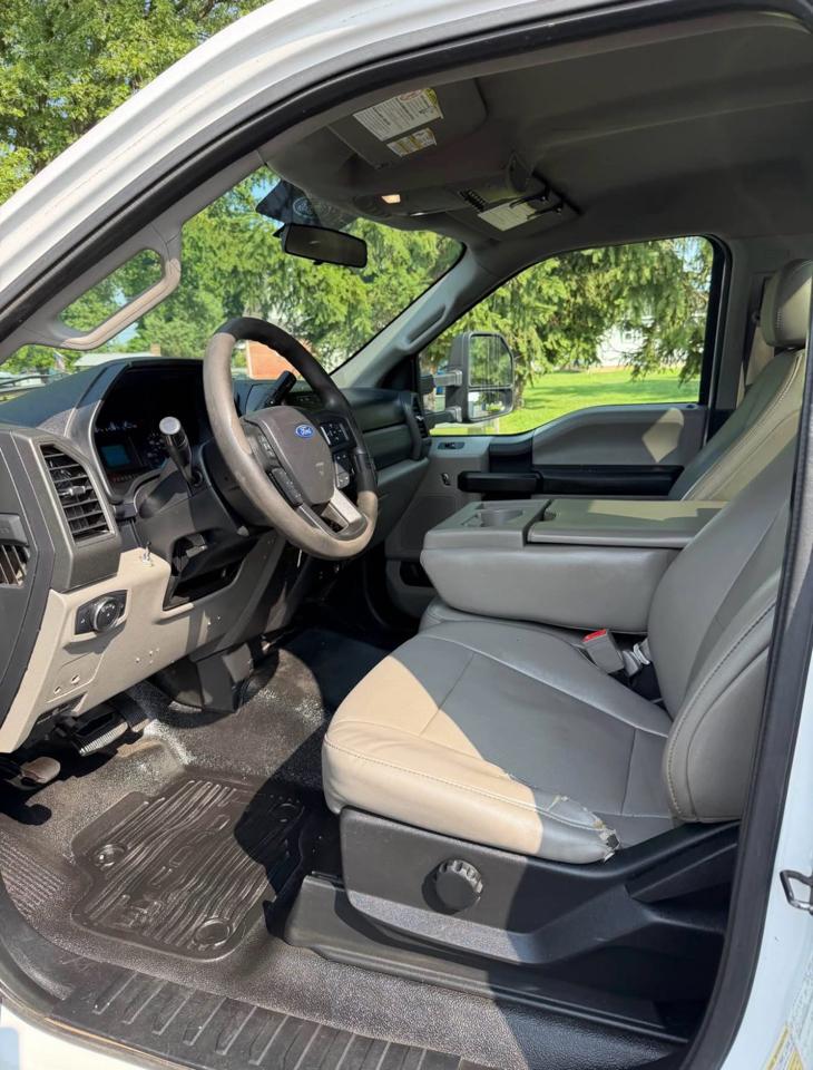 Ford F-350 SD XLT DRW 4WD 2019