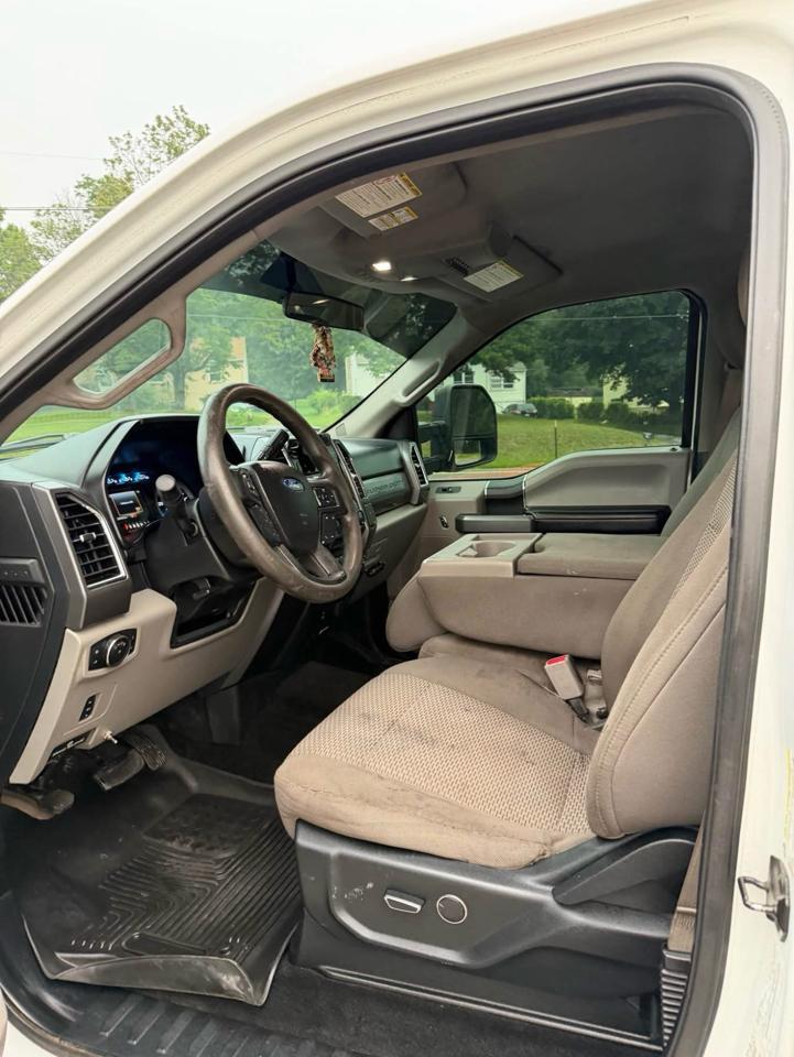 Ford F-350 SD XLT Crew Cab 4WD 2017
