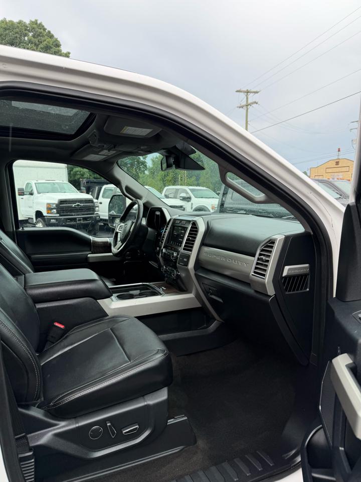 Ford F-350 SD Lariat Crew Cab Long Bed DRW 4WD 2017