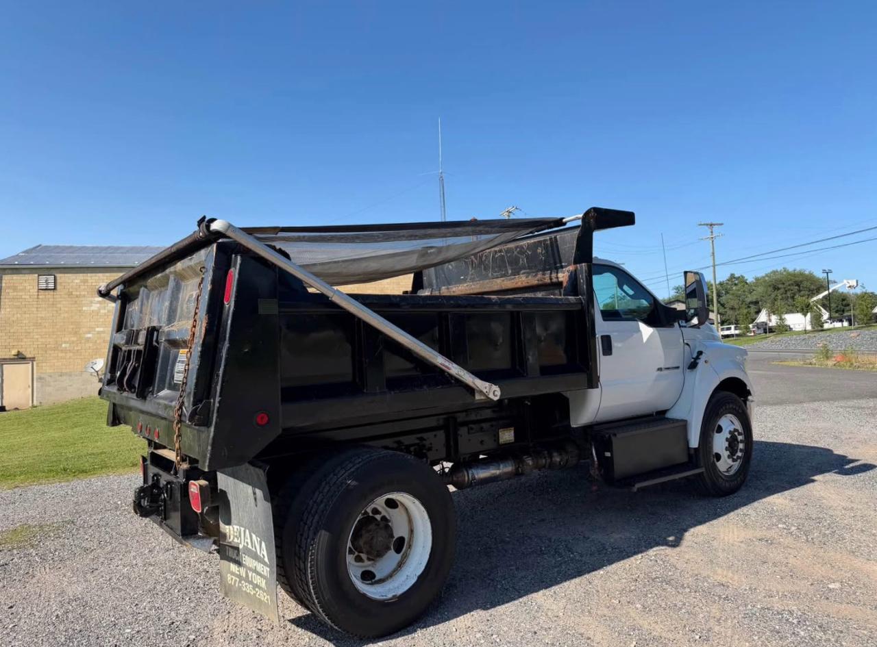 Ford F-750 Regular Cab 2WD DRW 2017