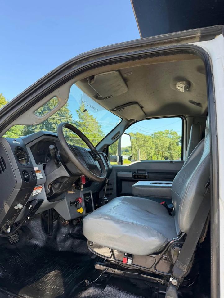 Ford F-750 Regular Cab 2WD DRW 2017