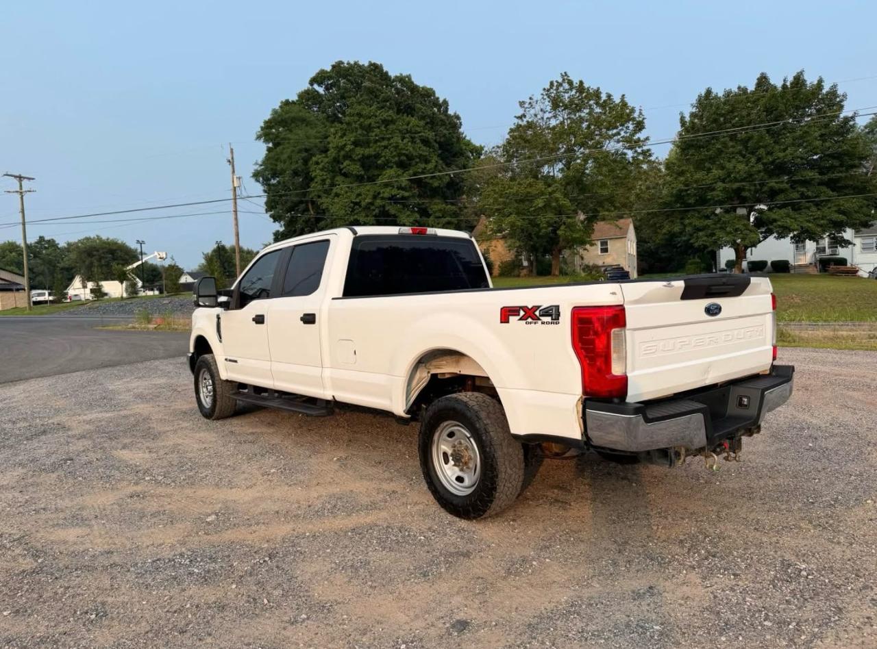 Ford F-250 SD XL Crew Cab 4WD 2018