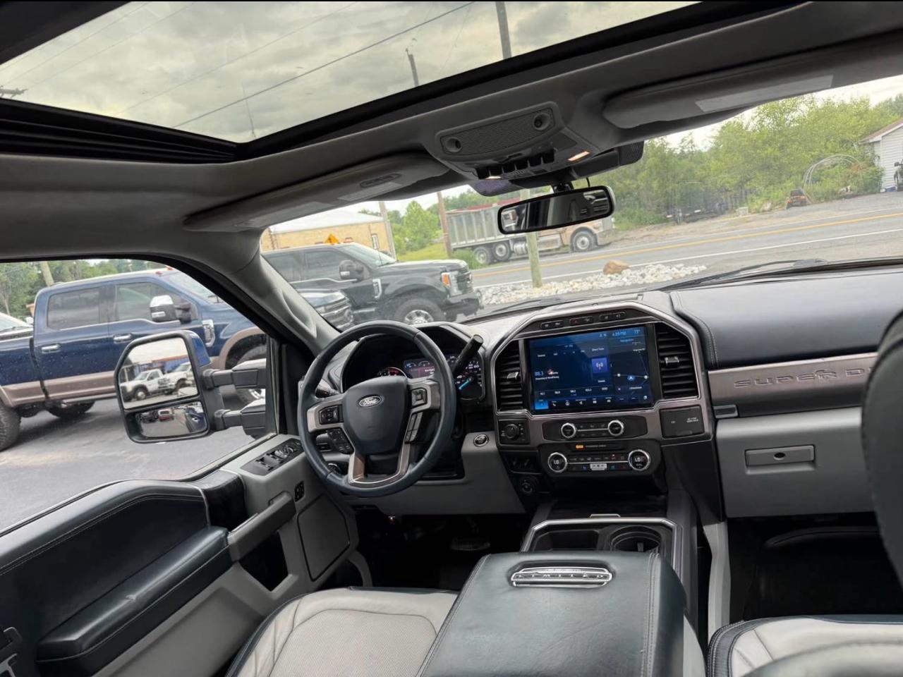 Ford F-250 SD Limited Crew Cab 4WD 2022