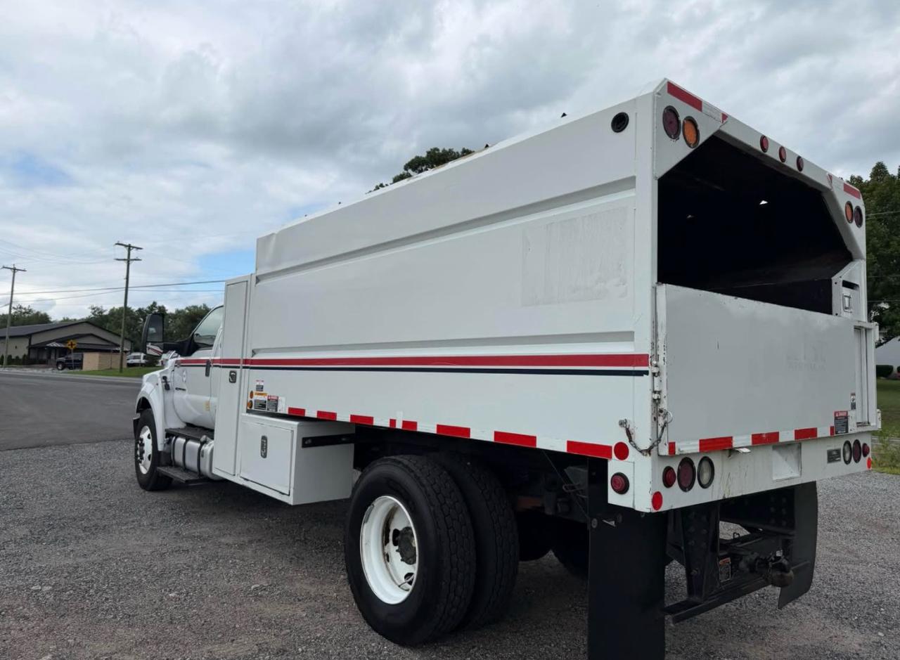 Ford F-750 SuperCab 2WD DRW 2018