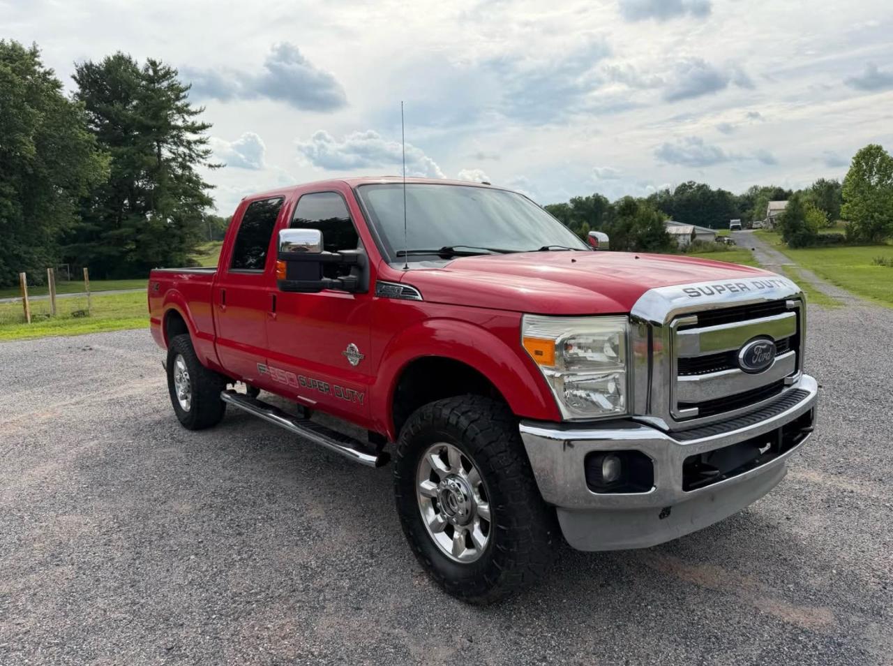 Ford F-350 SD Lariat Crew Cab 4WD 2013